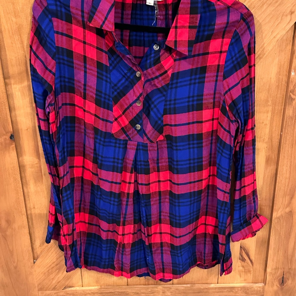 Entro Blue and Red Plaid Peplum Blouse- Large - Picture 2 of 4